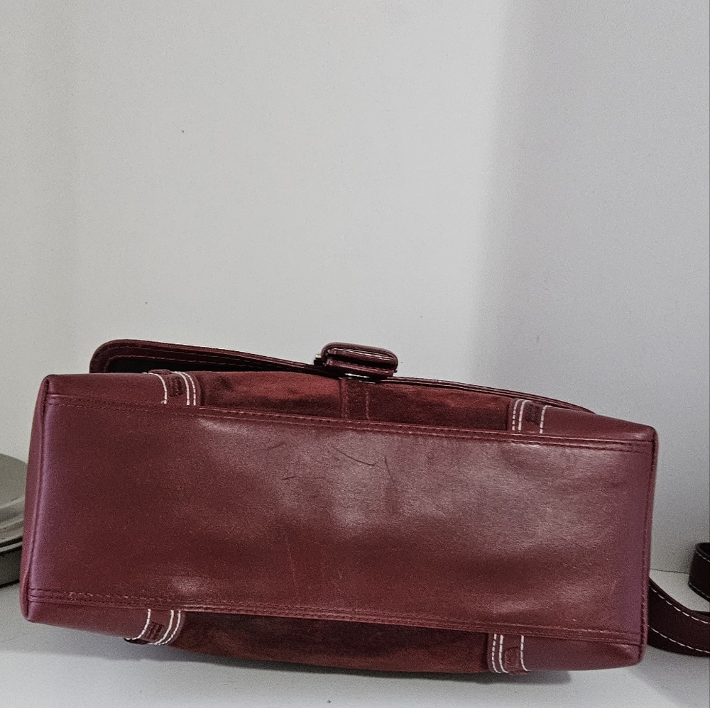 Like New!Coach Suede Burgundy Leather Crossbody bag - Picture 3 of 11